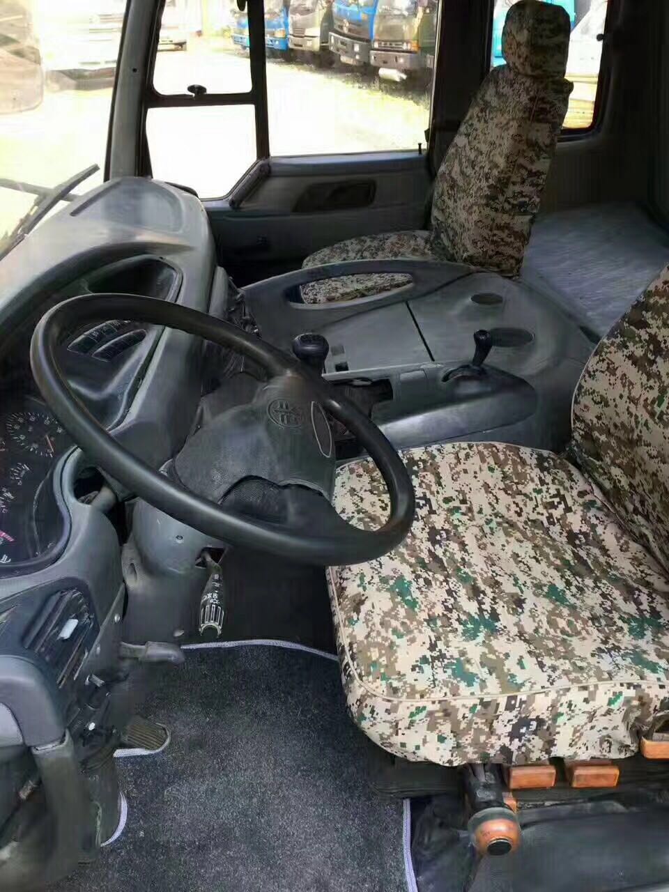 20噸解放前四后四二手灑水車