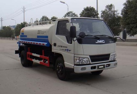 江鈴4噸綠化灑水車廠家價(jià)格