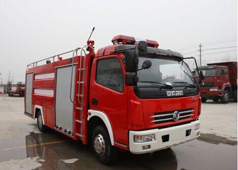 東風(fēng)小型消防車(chē)圖片 東風(fēng)小型消防車(chē)圖片