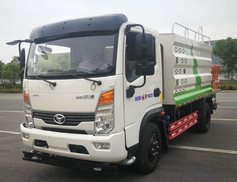 藍(lán)牌灑水車(chē)哪個(gè)牌子好_國(guó)六7方時(shí)風(fēng)風(fēng)馳藍(lán)牌綠化灑水車(chē)廠家價(jià)格