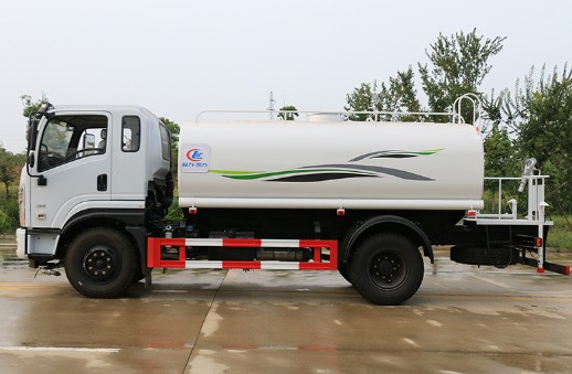 12方灑水車(chē)需要什么駕駛證_國(guó)六12噸東風(fēng)專(zhuān)底D1L綠化灑水車(chē)廠家價(jià)格